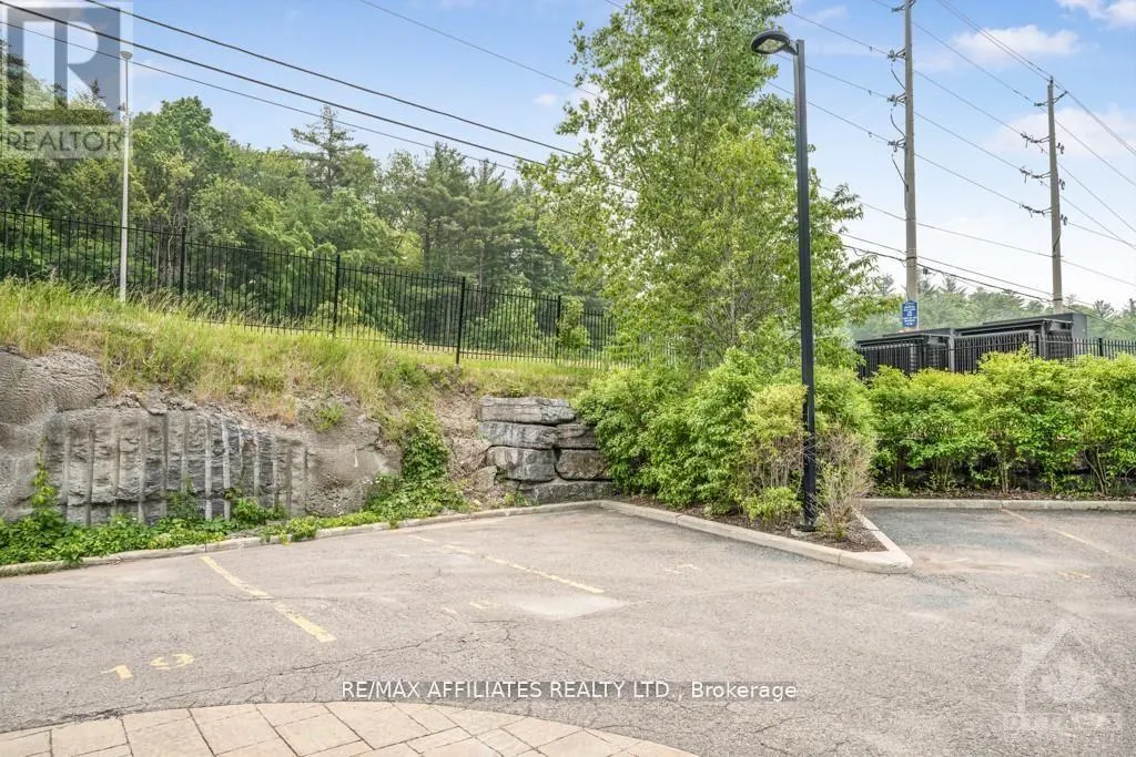 109 - 310 CENTRUM BOULEVARD