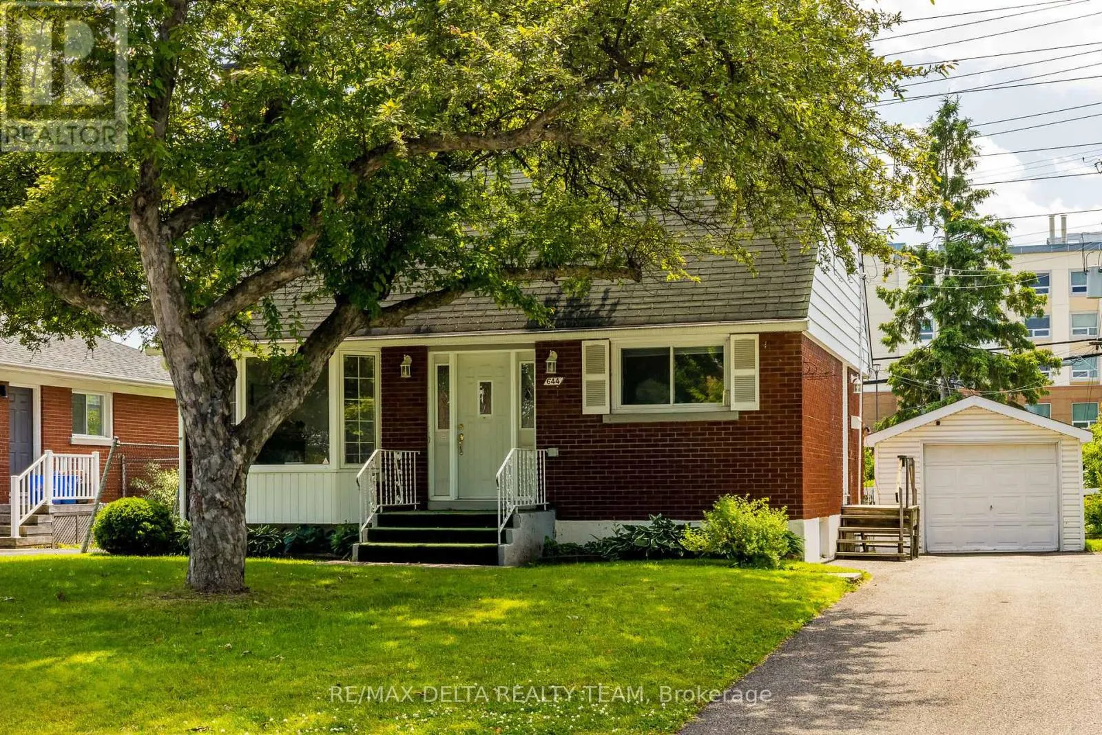 644 BROWNING AVENUE