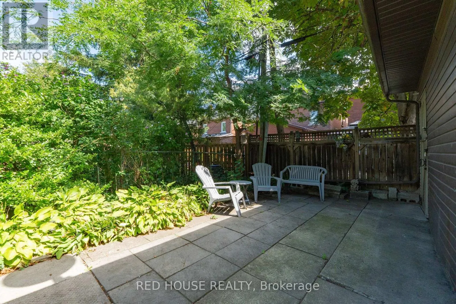 55 BALSAM AVENUE S