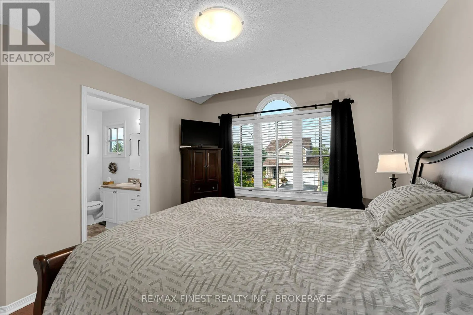1172 HALIFAX DRIVE
