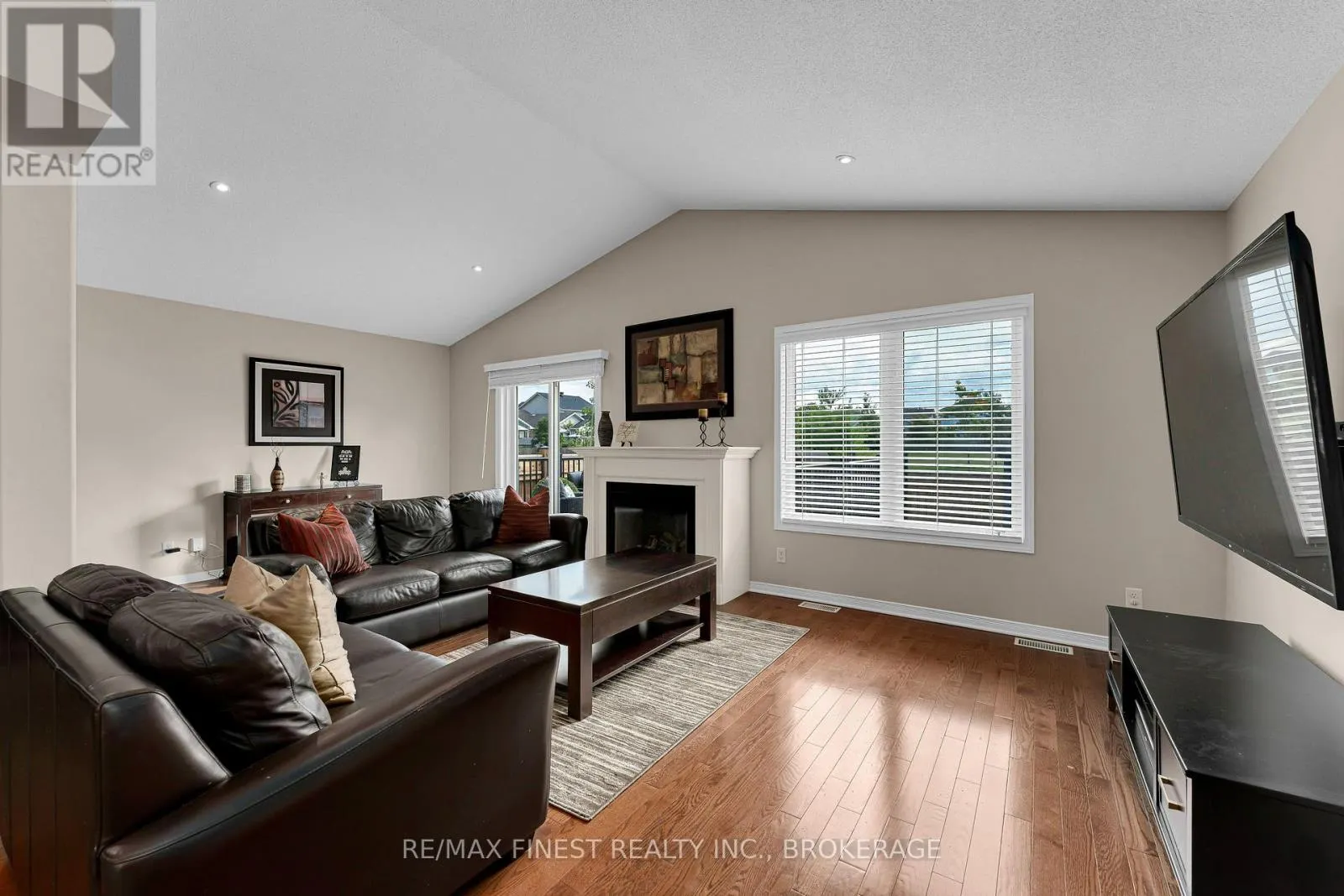 1172 HALIFAX DRIVE