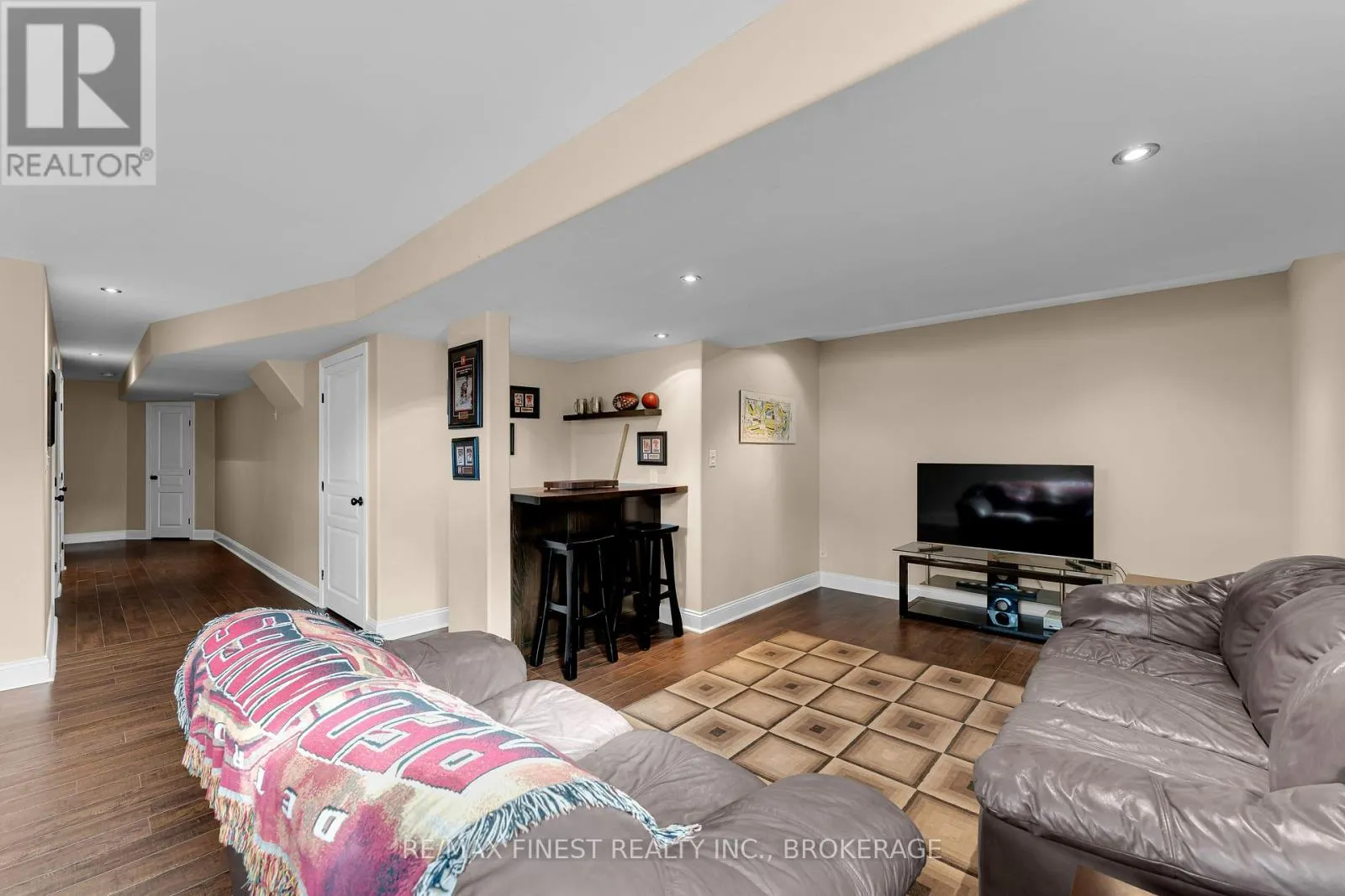 1172 HALIFAX DRIVE