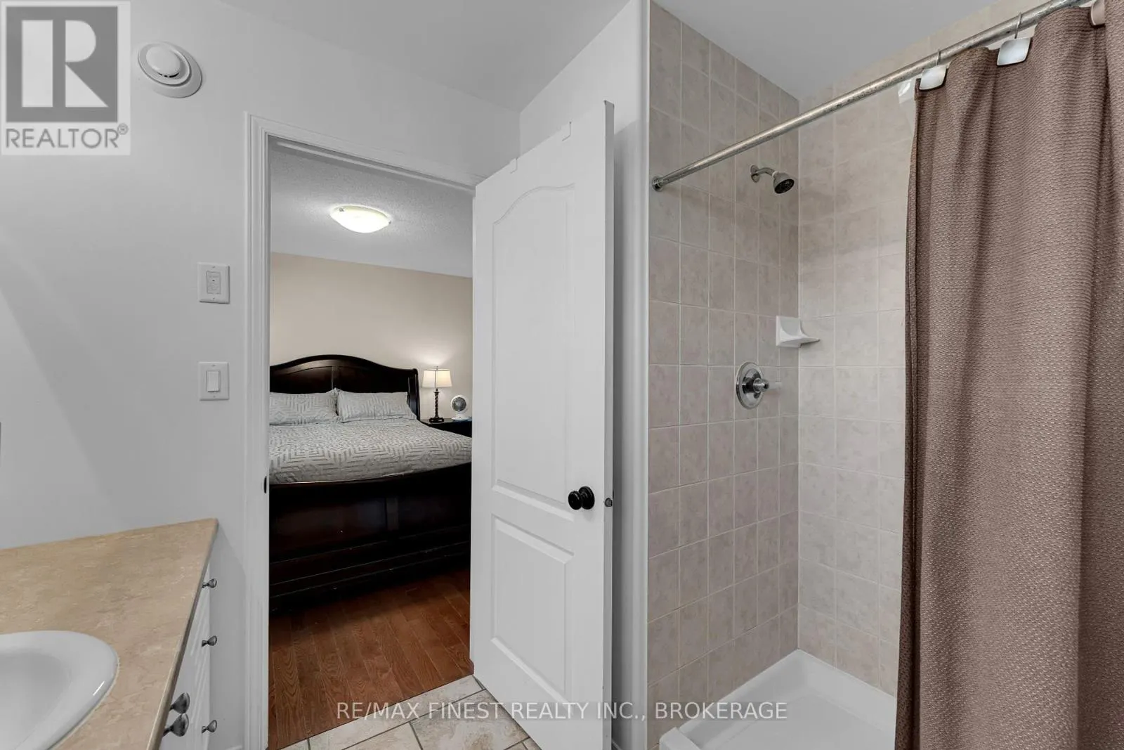 1172 HALIFAX DRIVE