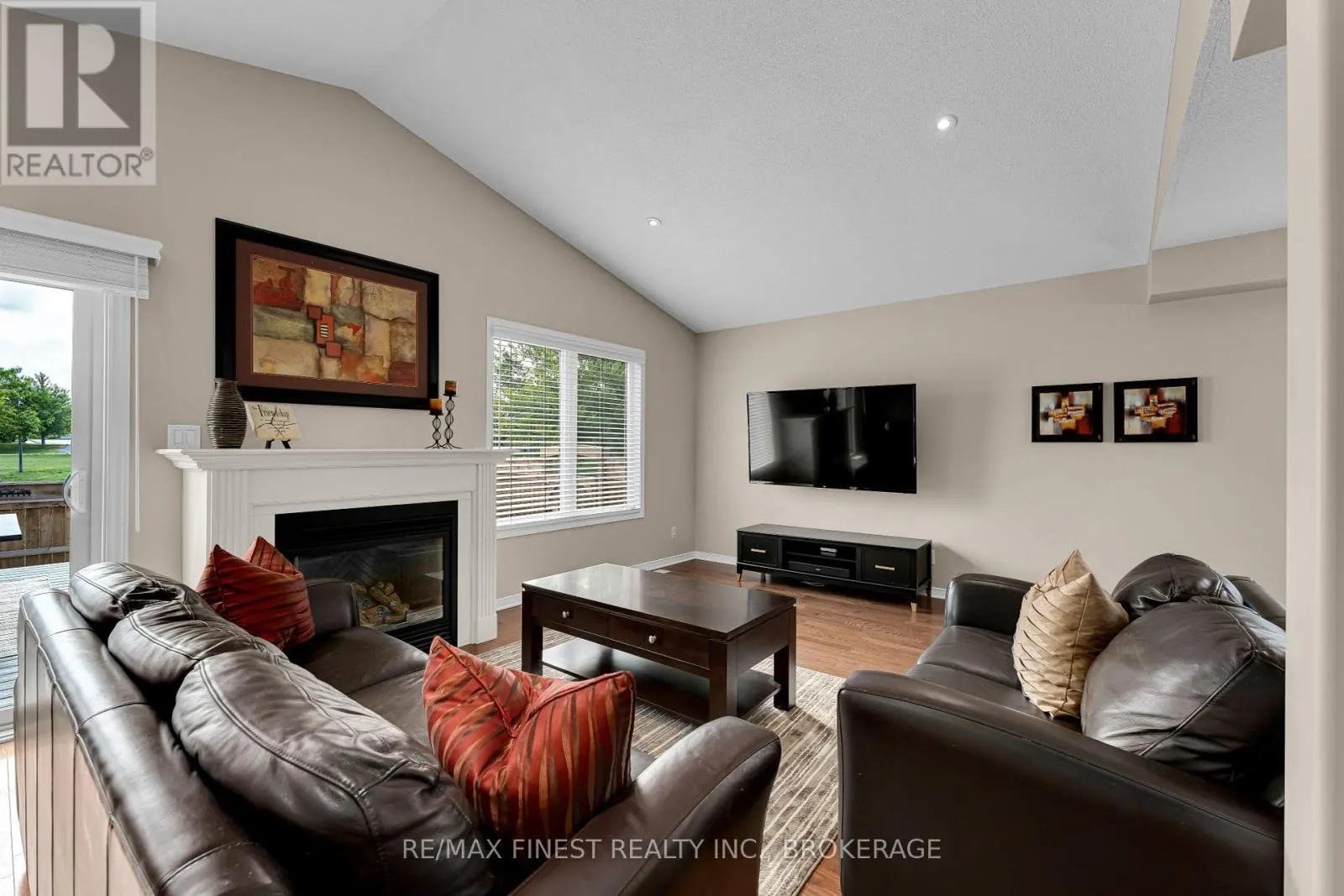 1172 HALIFAX DRIVE