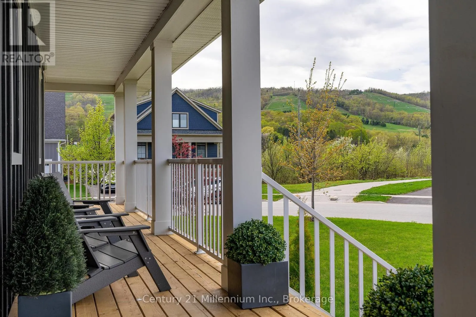 225 YELLOW BIRCH CRESCENT