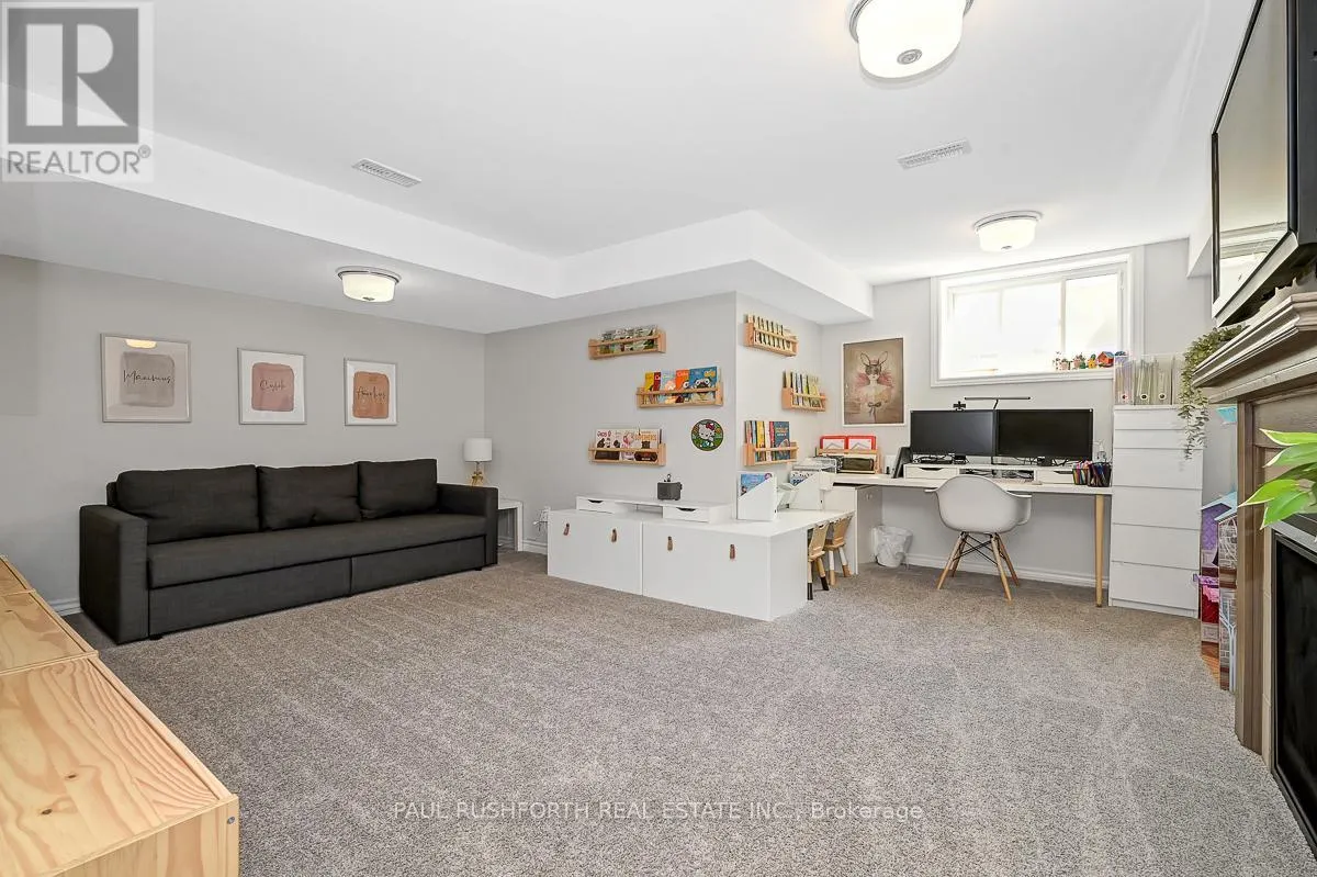 334 WOOD ACRES GROVE
