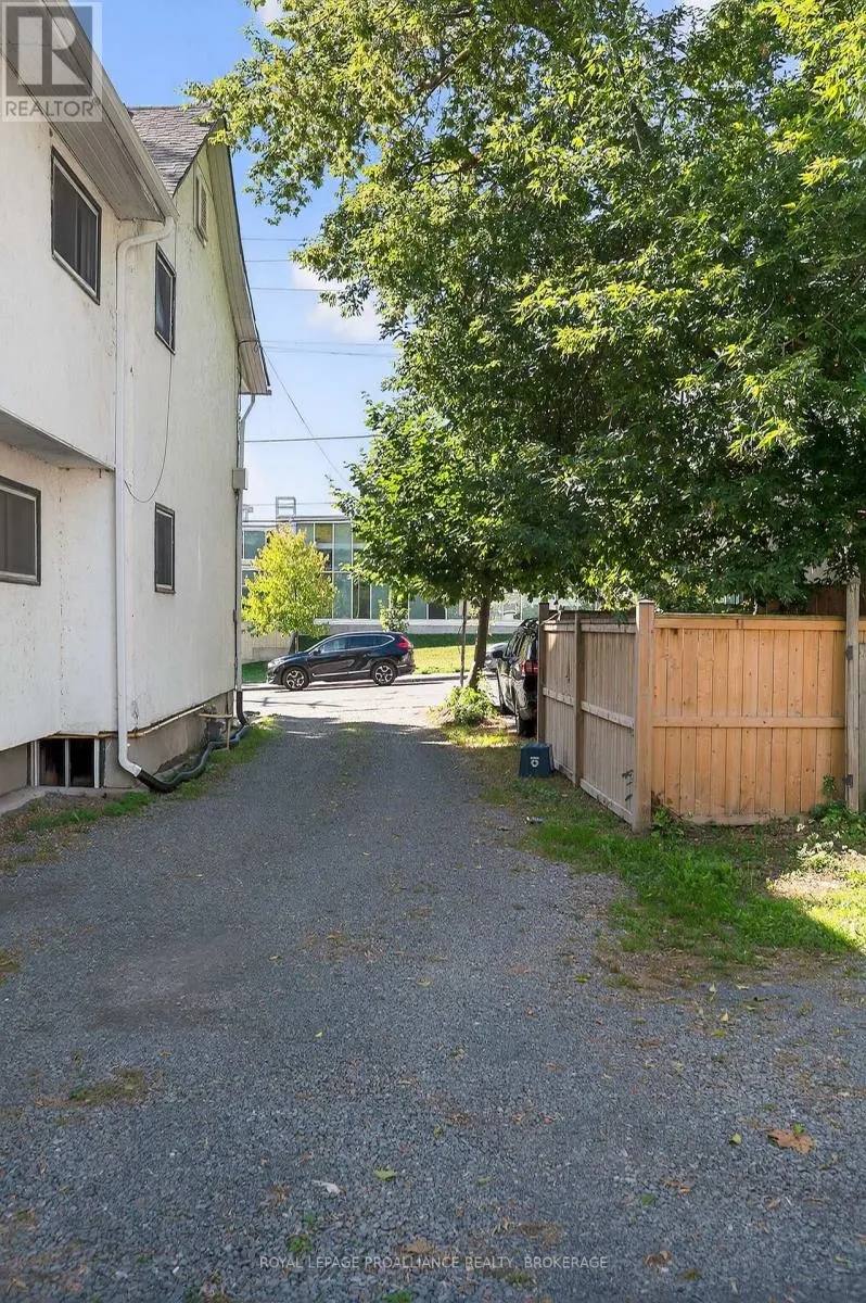 119 MONTREAL STREET