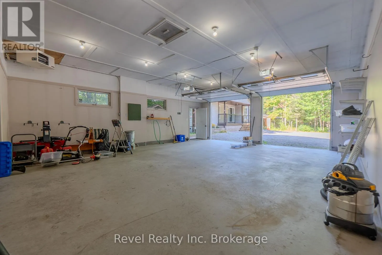 362 CHADBOURNE DRIVE