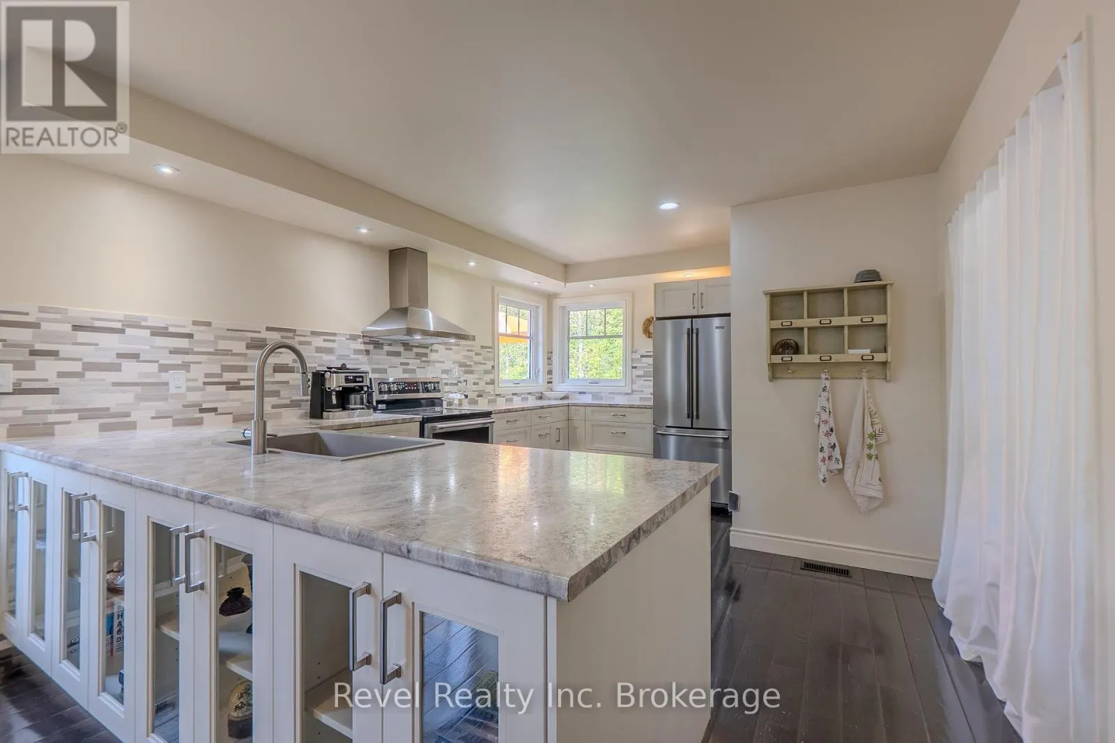 362 CHADBOURNE DRIVE