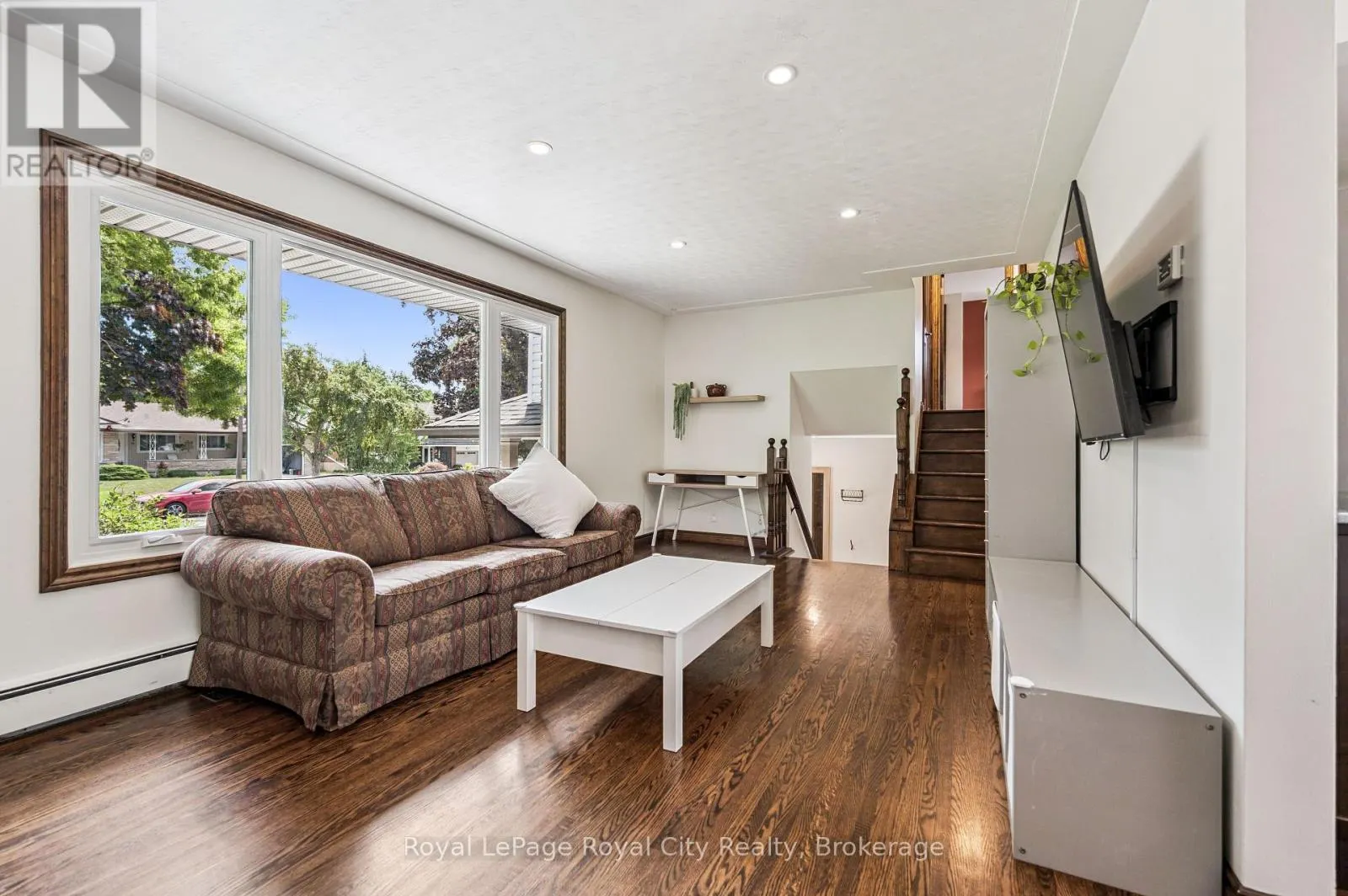 22 OWEN AVENUE