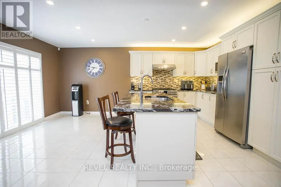 15 WILMOT ROAD