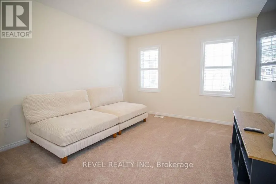 15 WILMOT ROAD