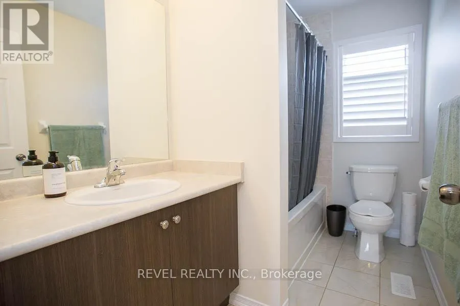15 WILMOT ROAD
