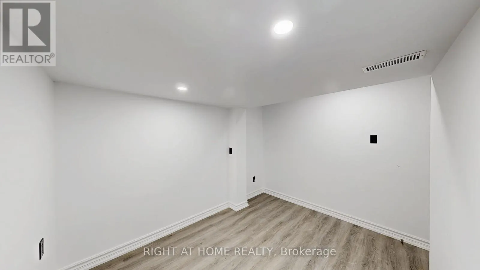 77 ELFORD CRESCENT