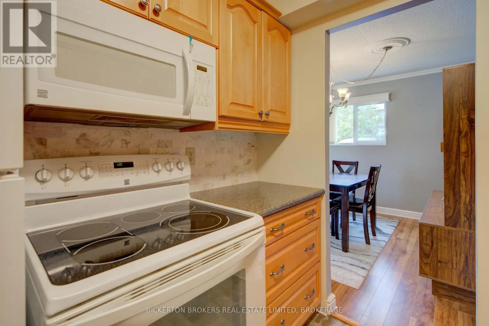 301 - 610 WILLIAM STREET S, #301
