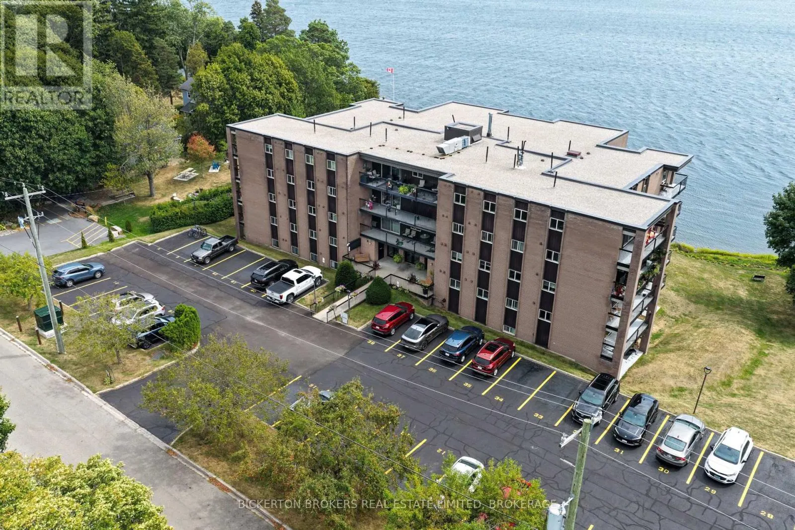 301 - 610 WILLIAM STREET S, #301