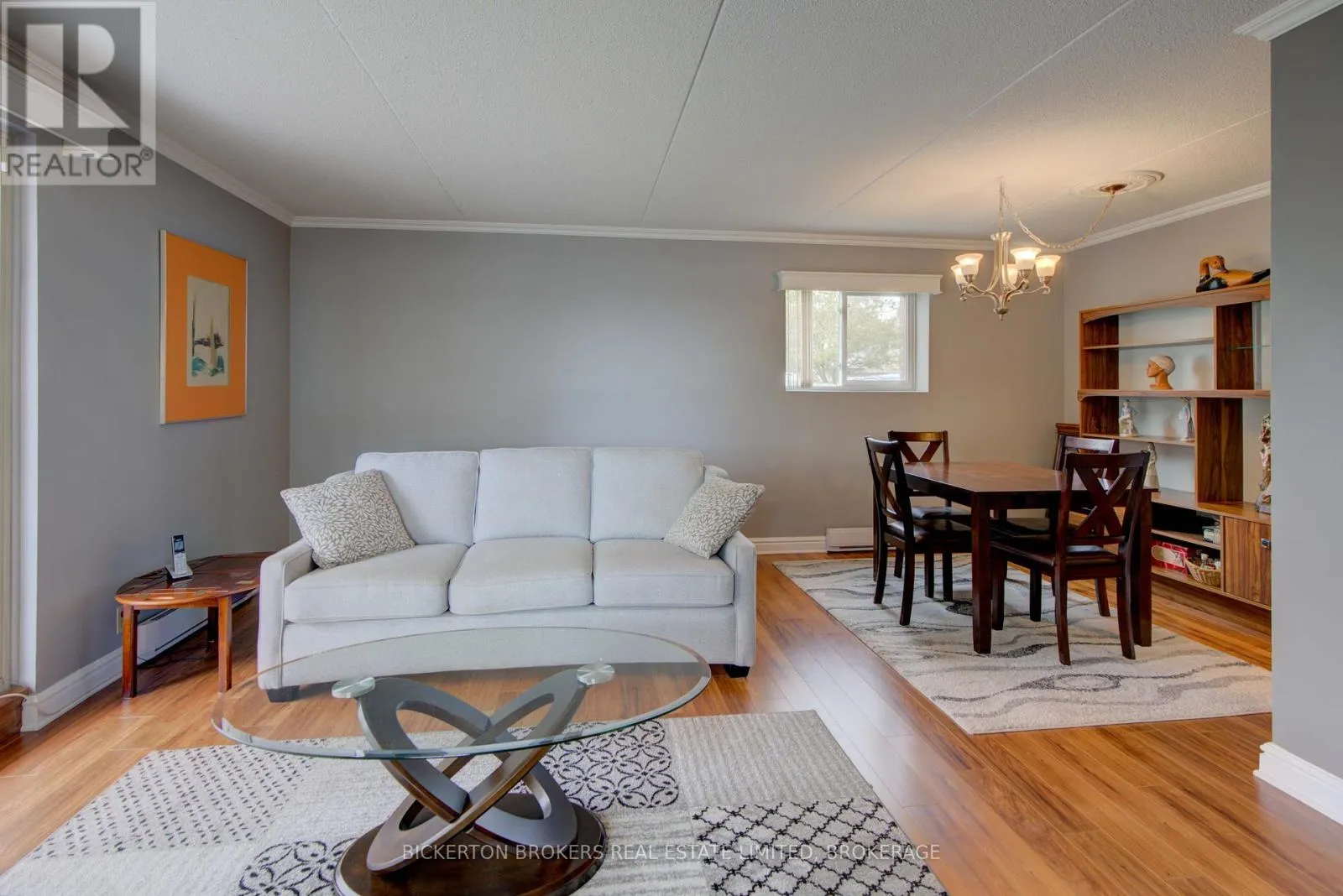 301 - 610 WILLIAM STREET S, #301
