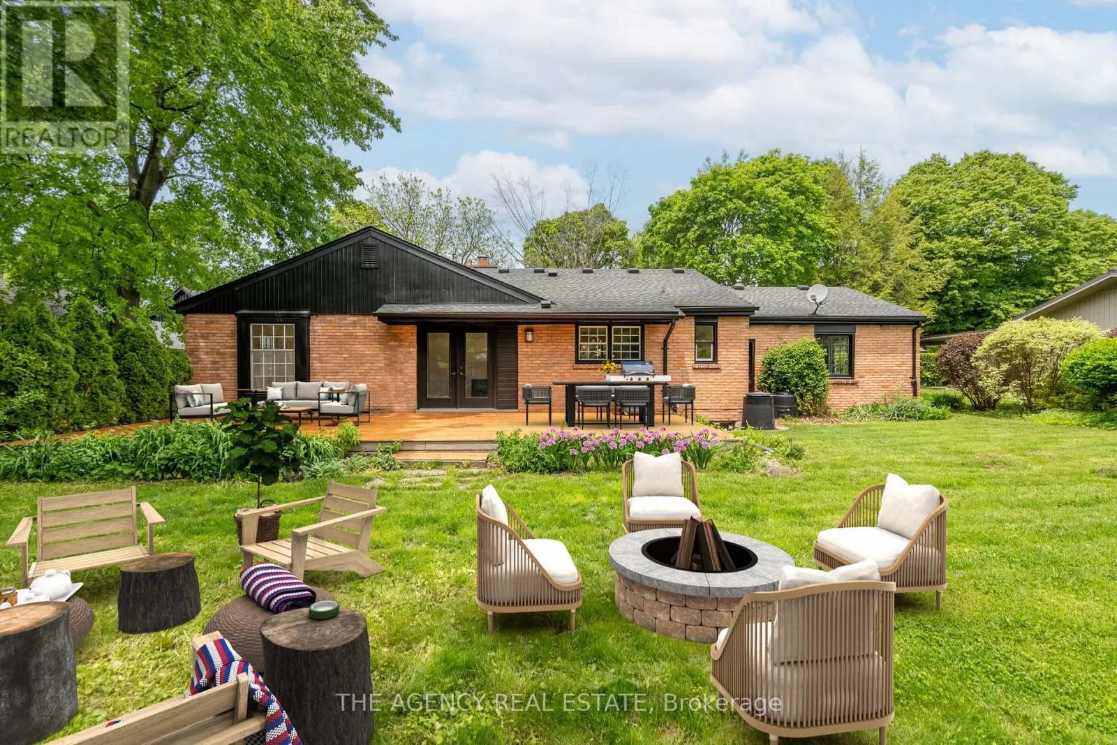 38 HUNT VILLAGE CRESCENT