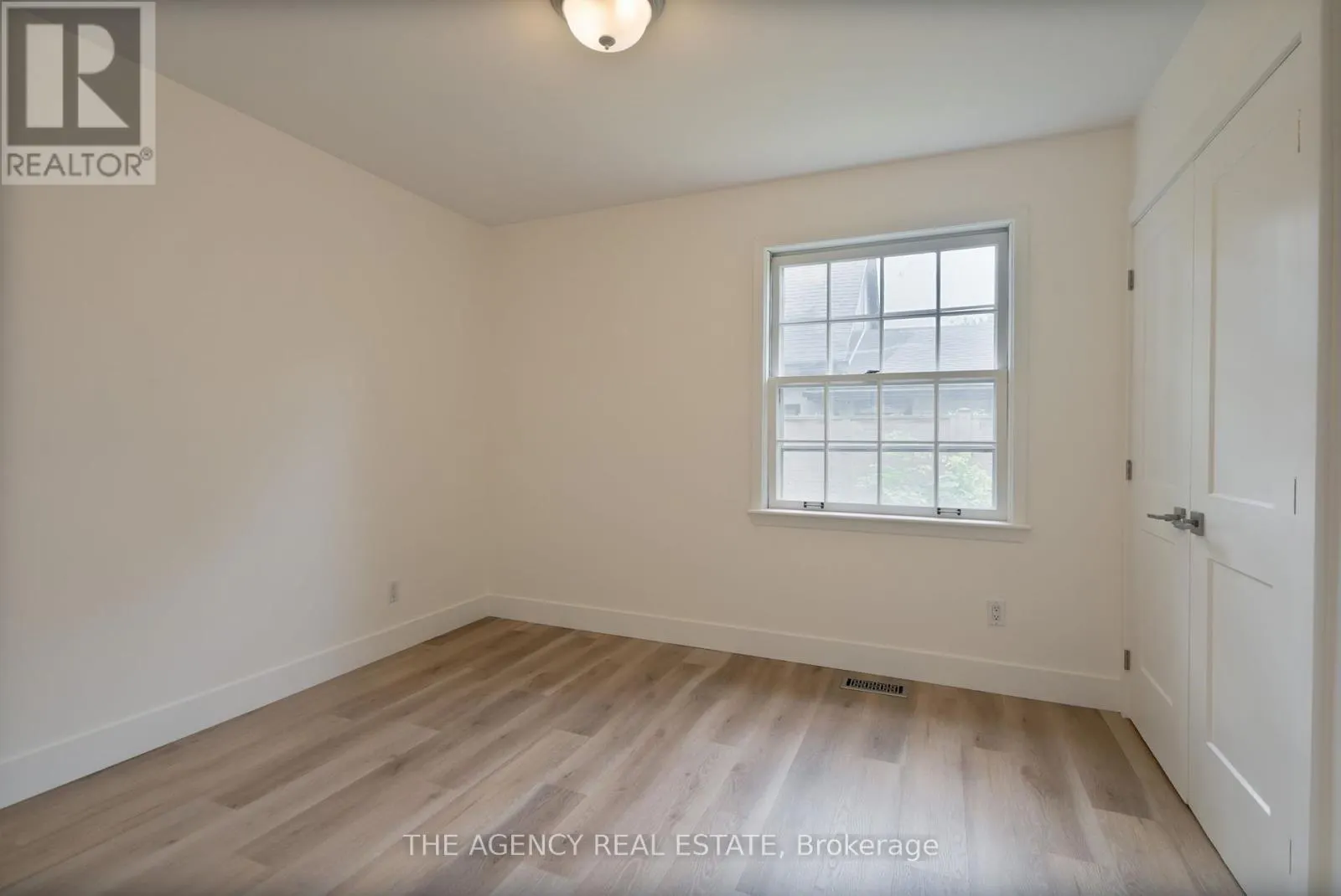38 HUNT VILLAGE CRESCENT