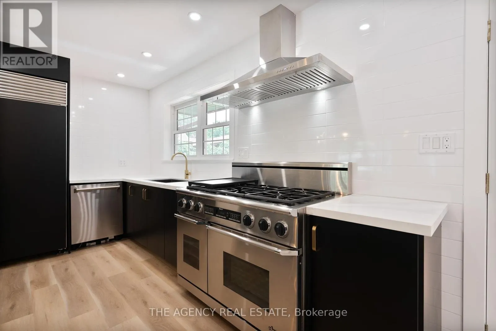 38 HUNT VILLAGE CRESCENT