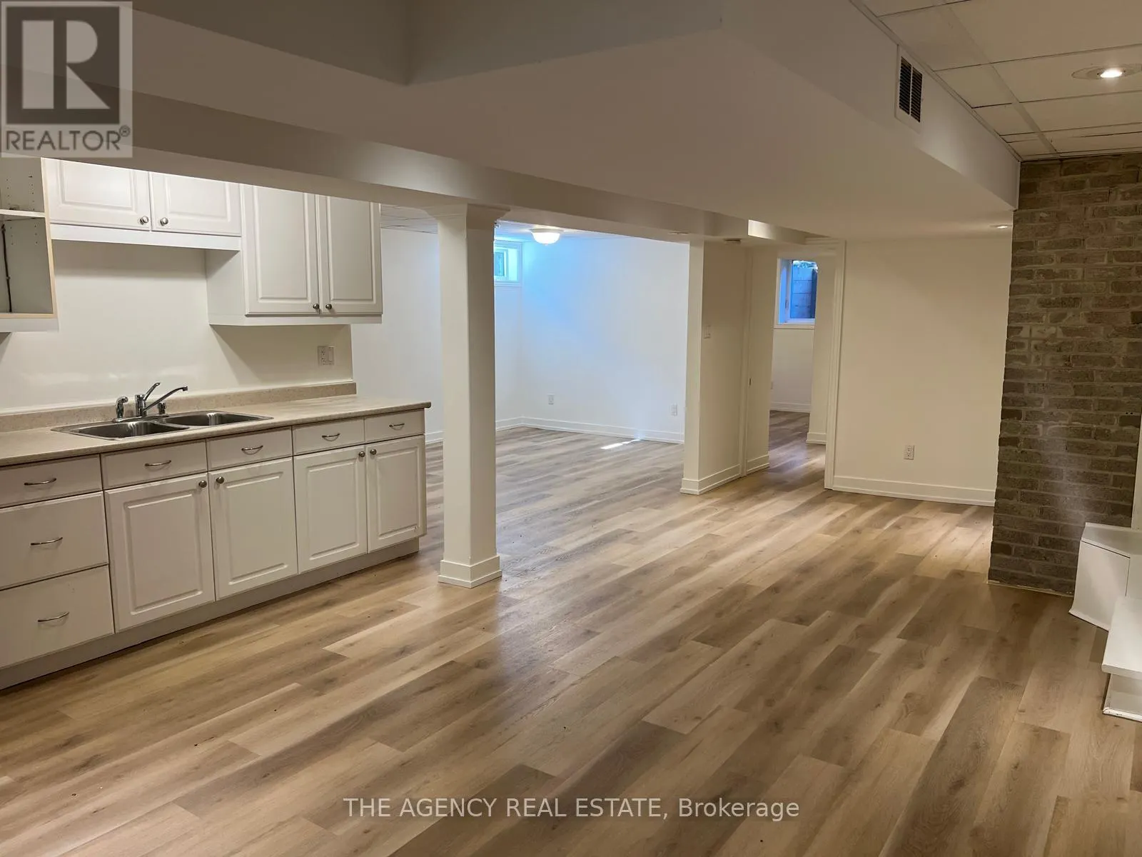 38 HUNT VILLAGE CRESCENT