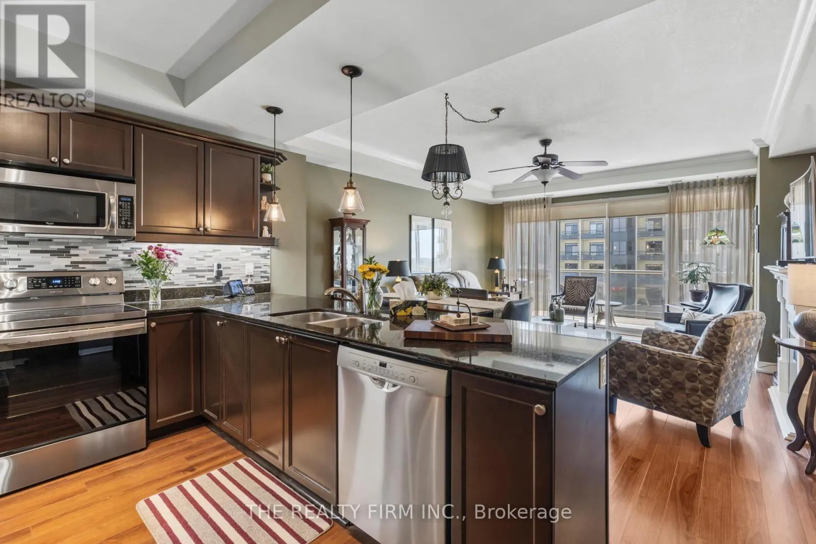 812 - 1030 CORONATION DRIVE, #812