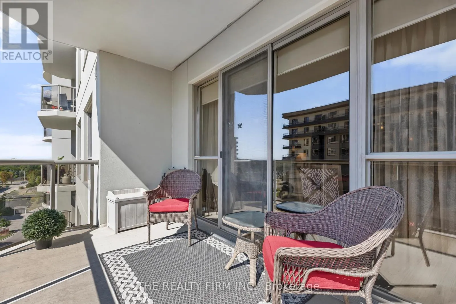 812 - 1030 CORONATION DRIVE, #812