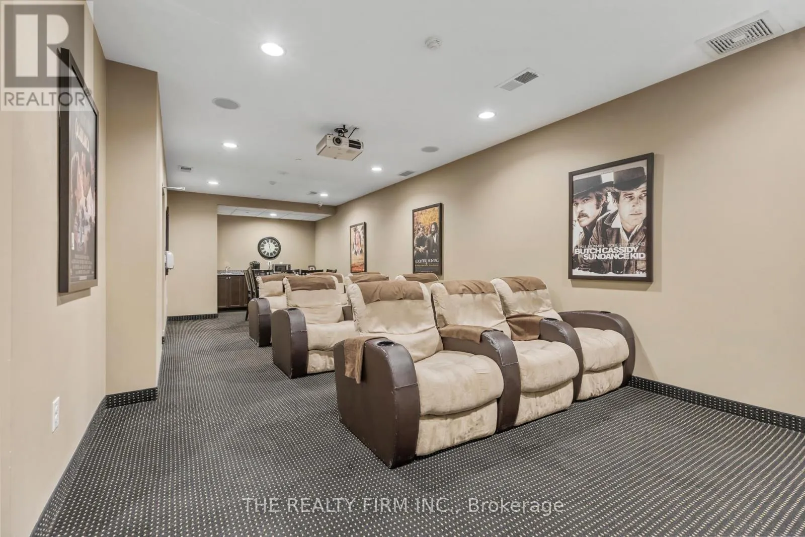 812 - 1030 CORONATION DRIVE, #812