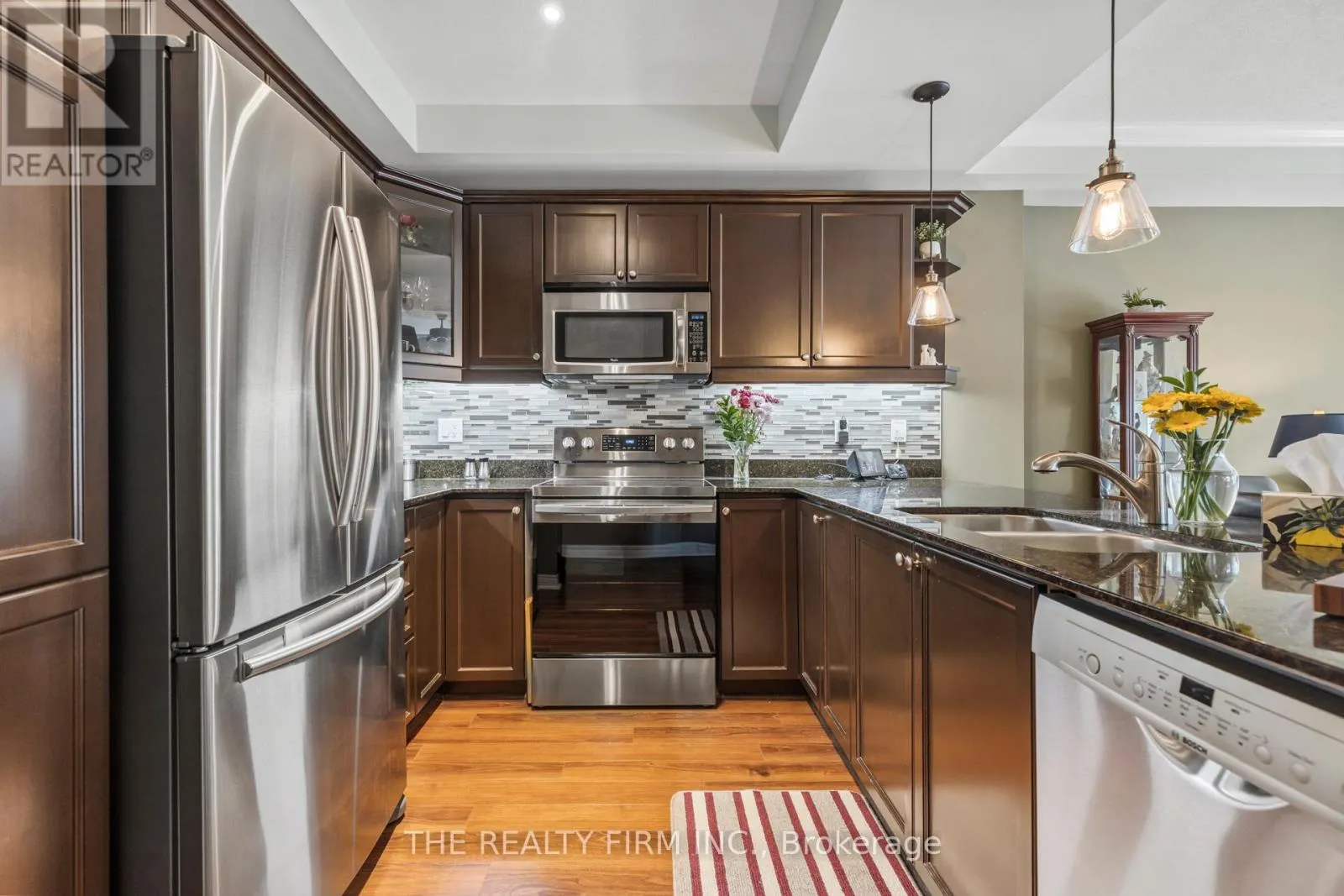 812 - 1030 CORONATION DRIVE, #812