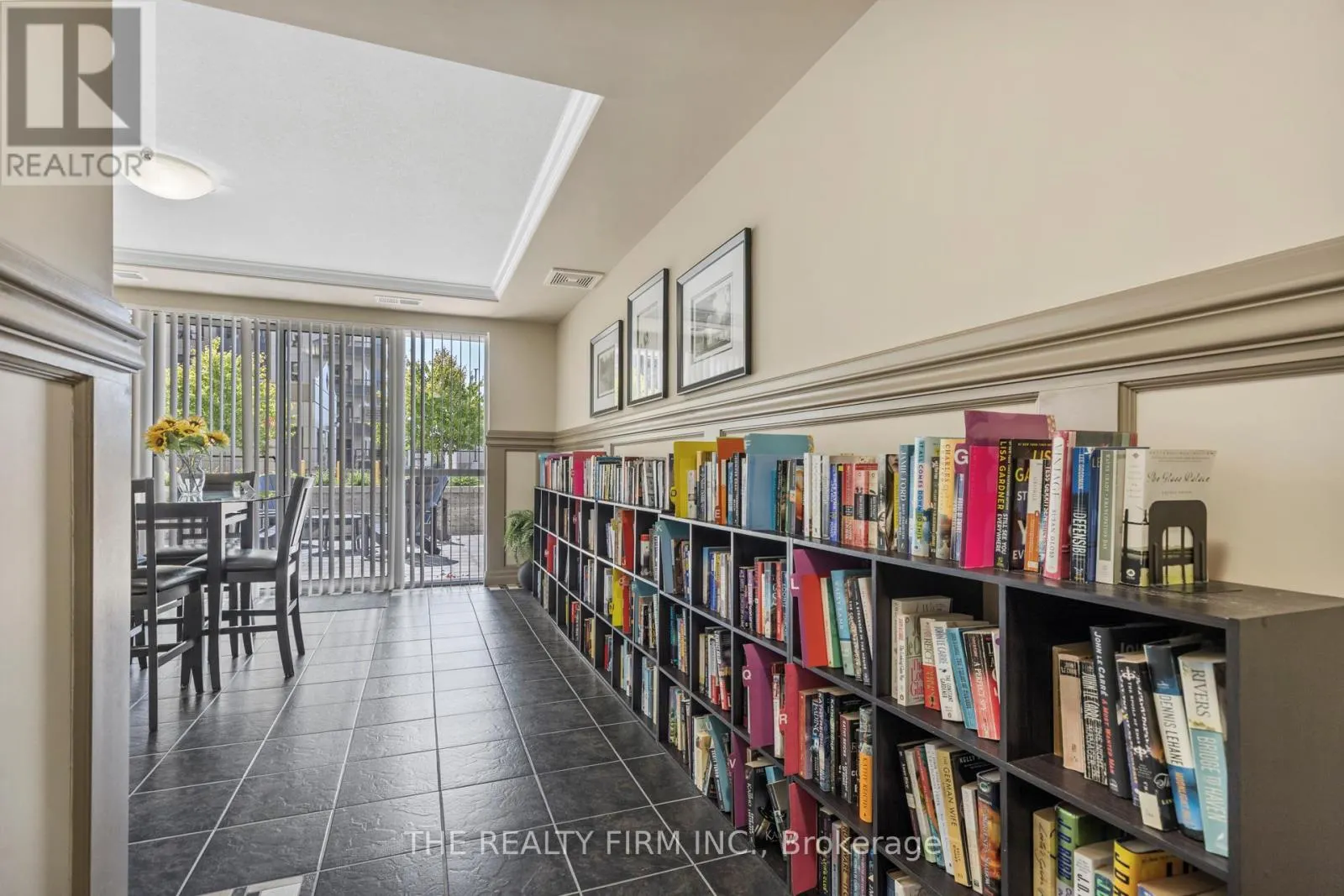 812 - 1030 CORONATION DRIVE, #812