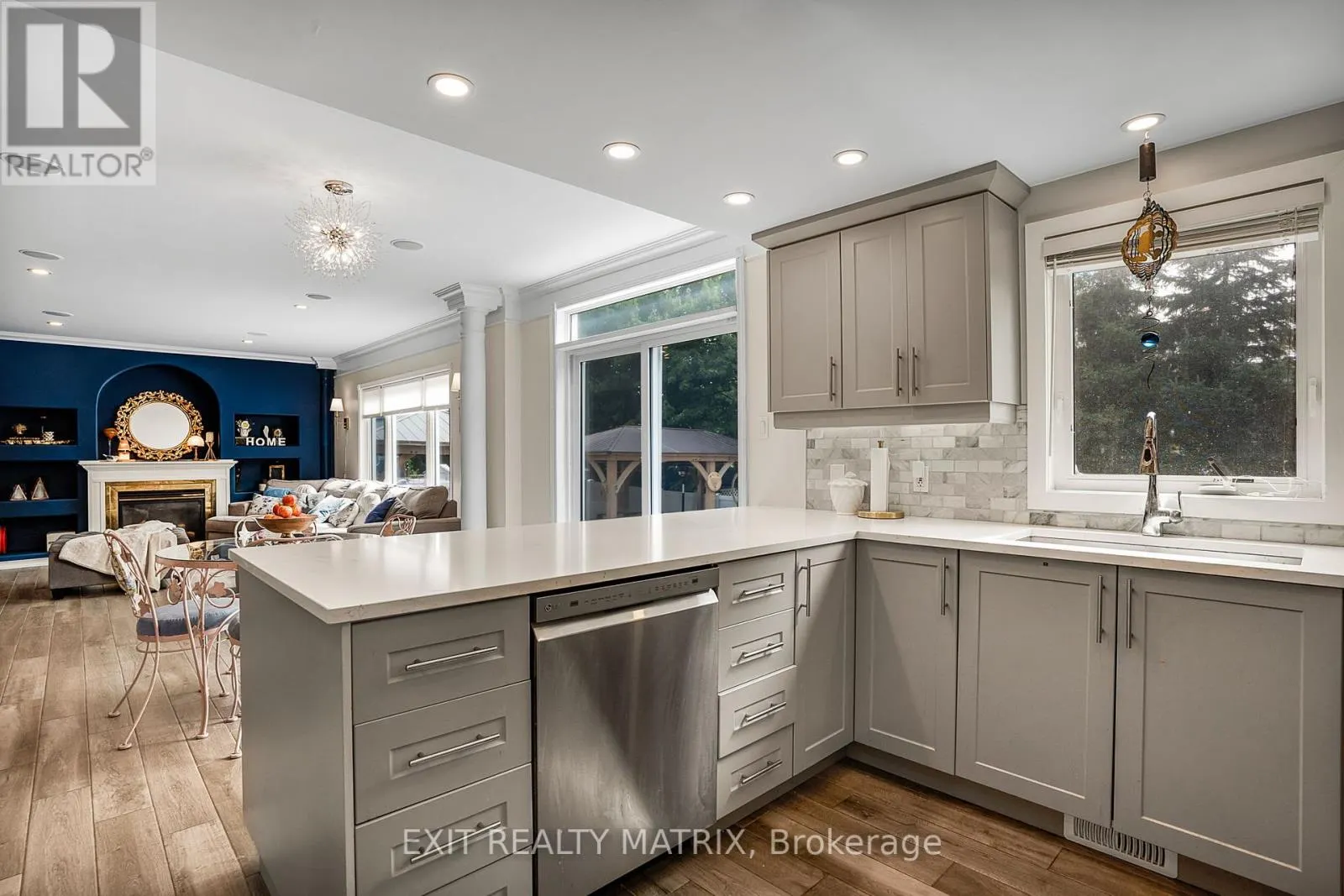 116 LAMADELEINE BOULEVARD