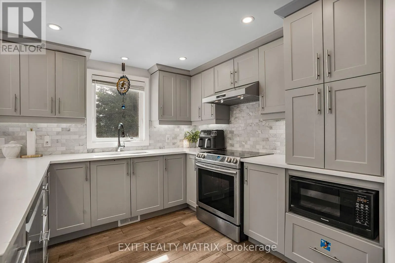 116 LAMADELEINE BOULEVARD