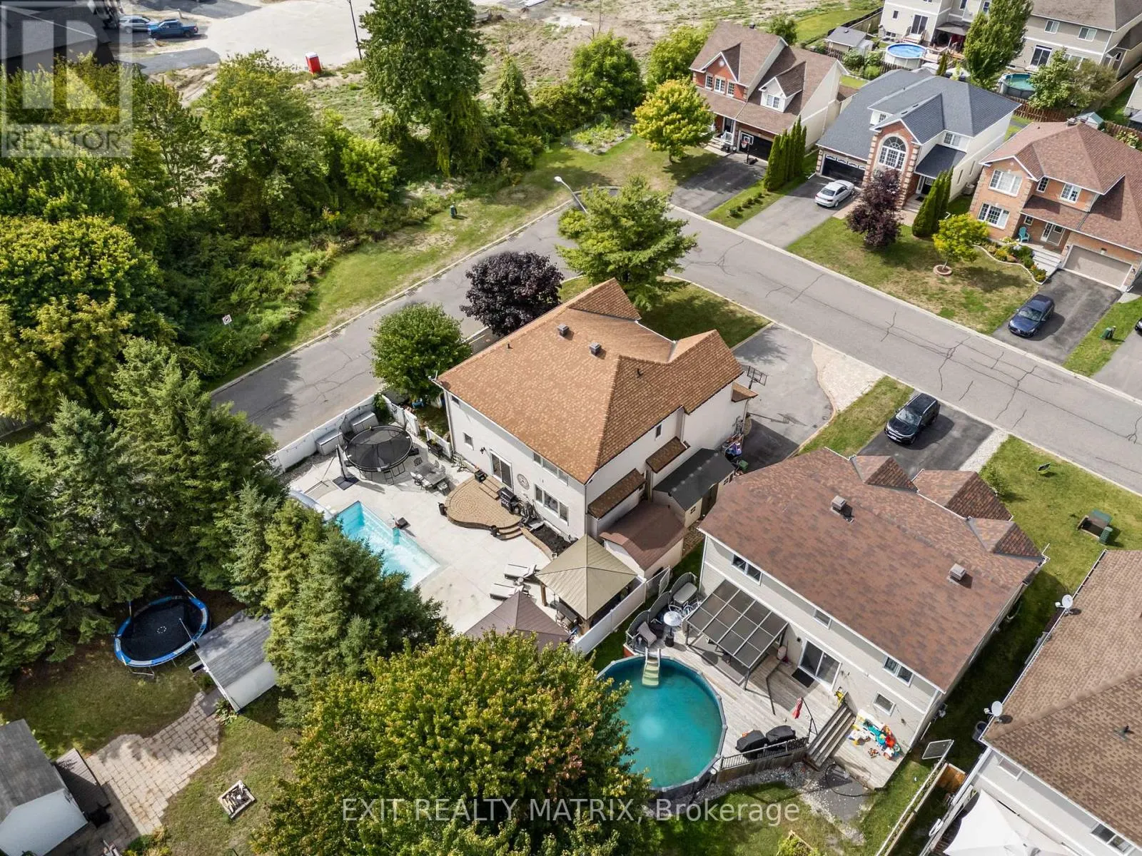 116 LAMADELEINE BOULEVARD