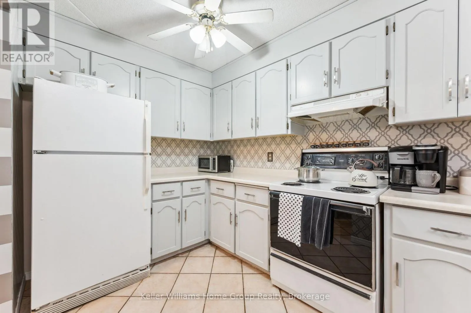 105 - 8 CHRISTOPHER COURT, #105