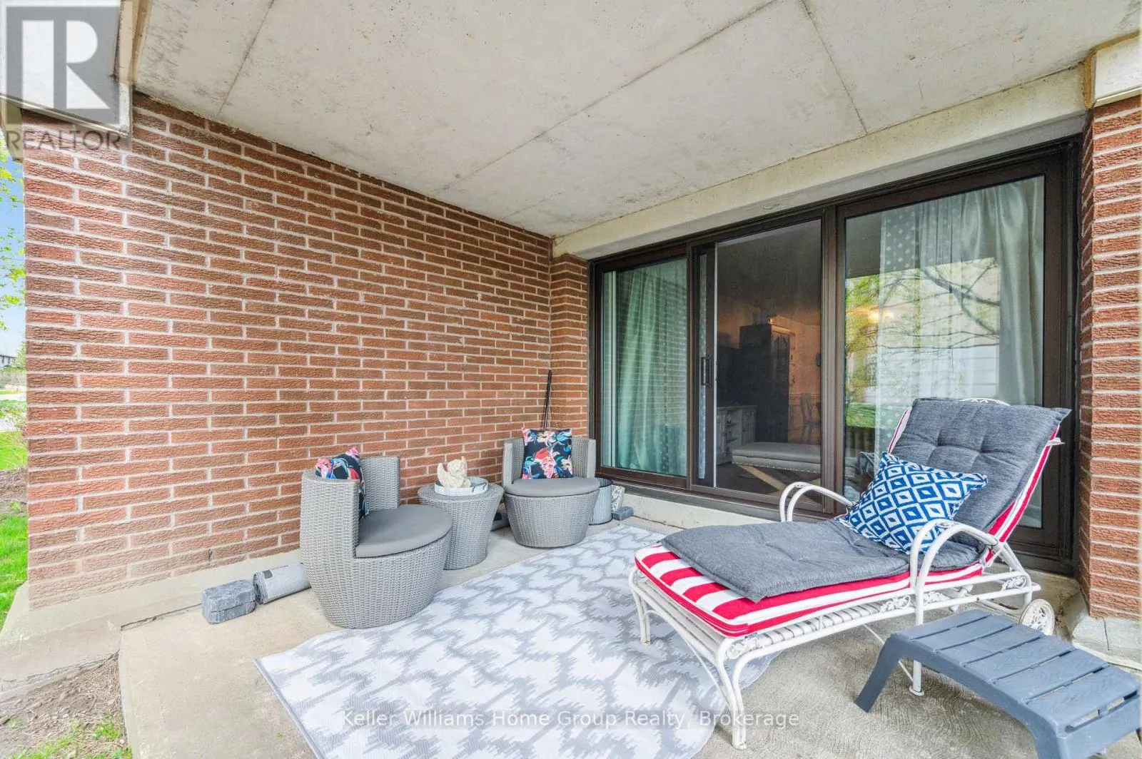 105 - 8 CHRISTOPHER COURT, #105