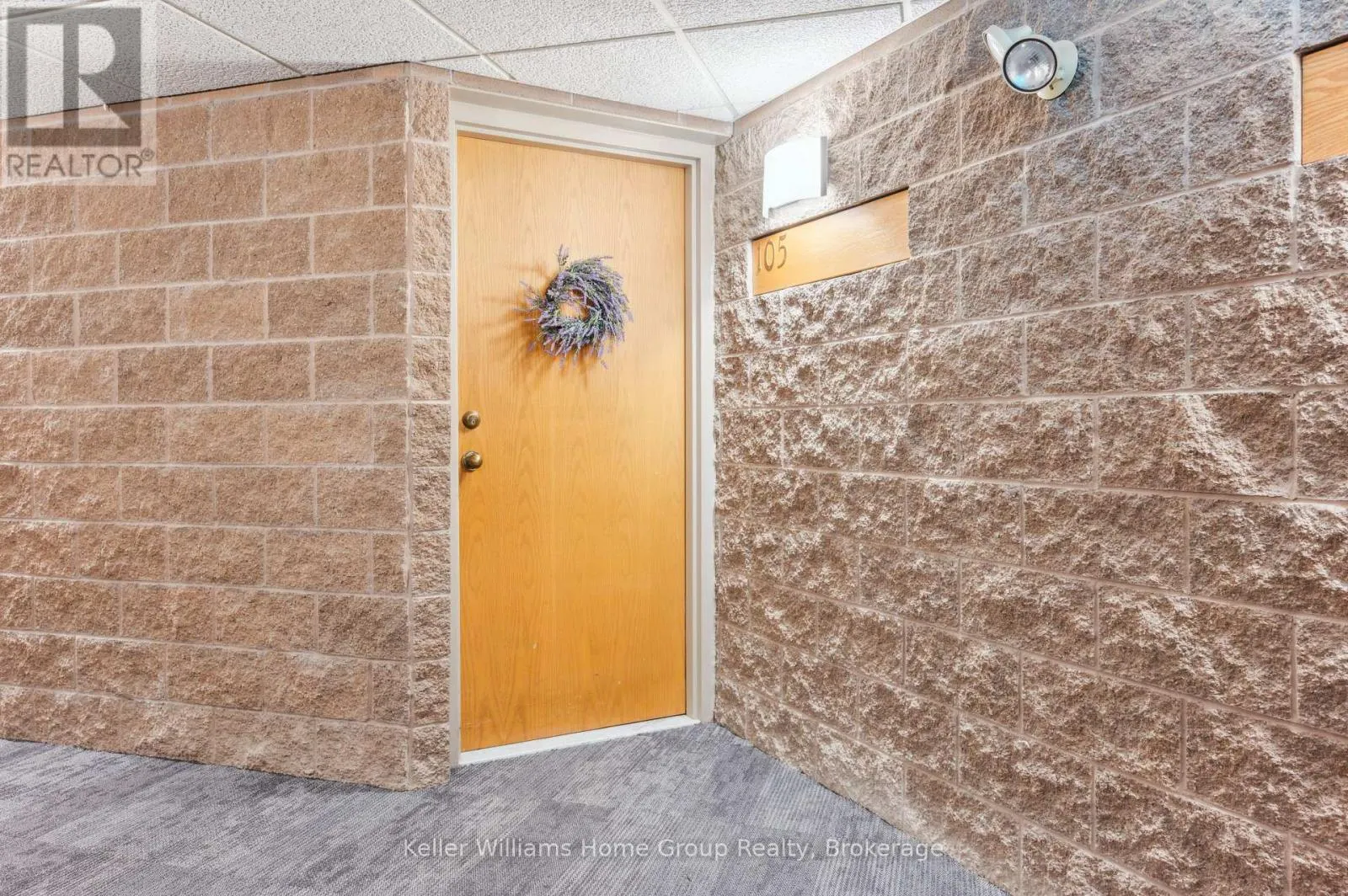 105 - 8 CHRISTOPHER COURT, #105