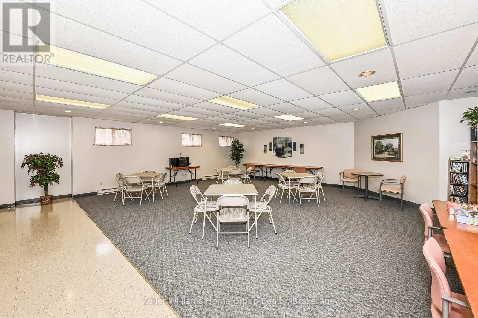 105 - 8 CHRISTOPHER COURT, #105