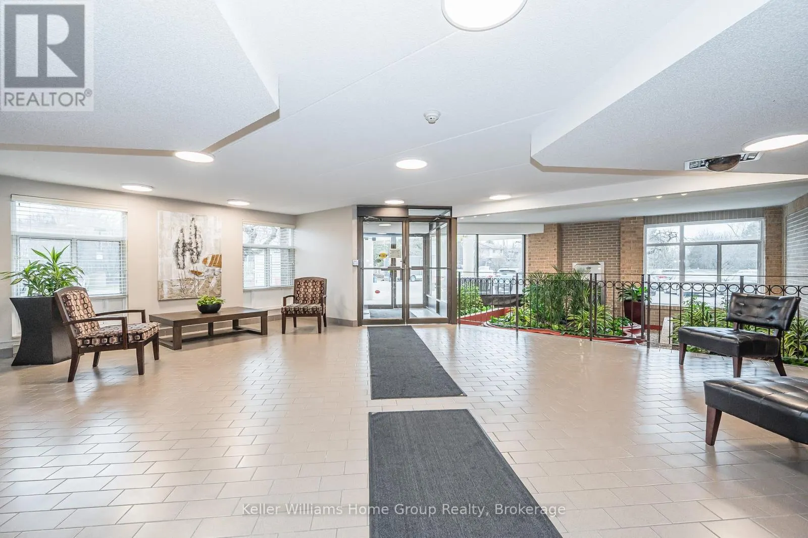 105 - 8 CHRISTOPHER COURT, #105