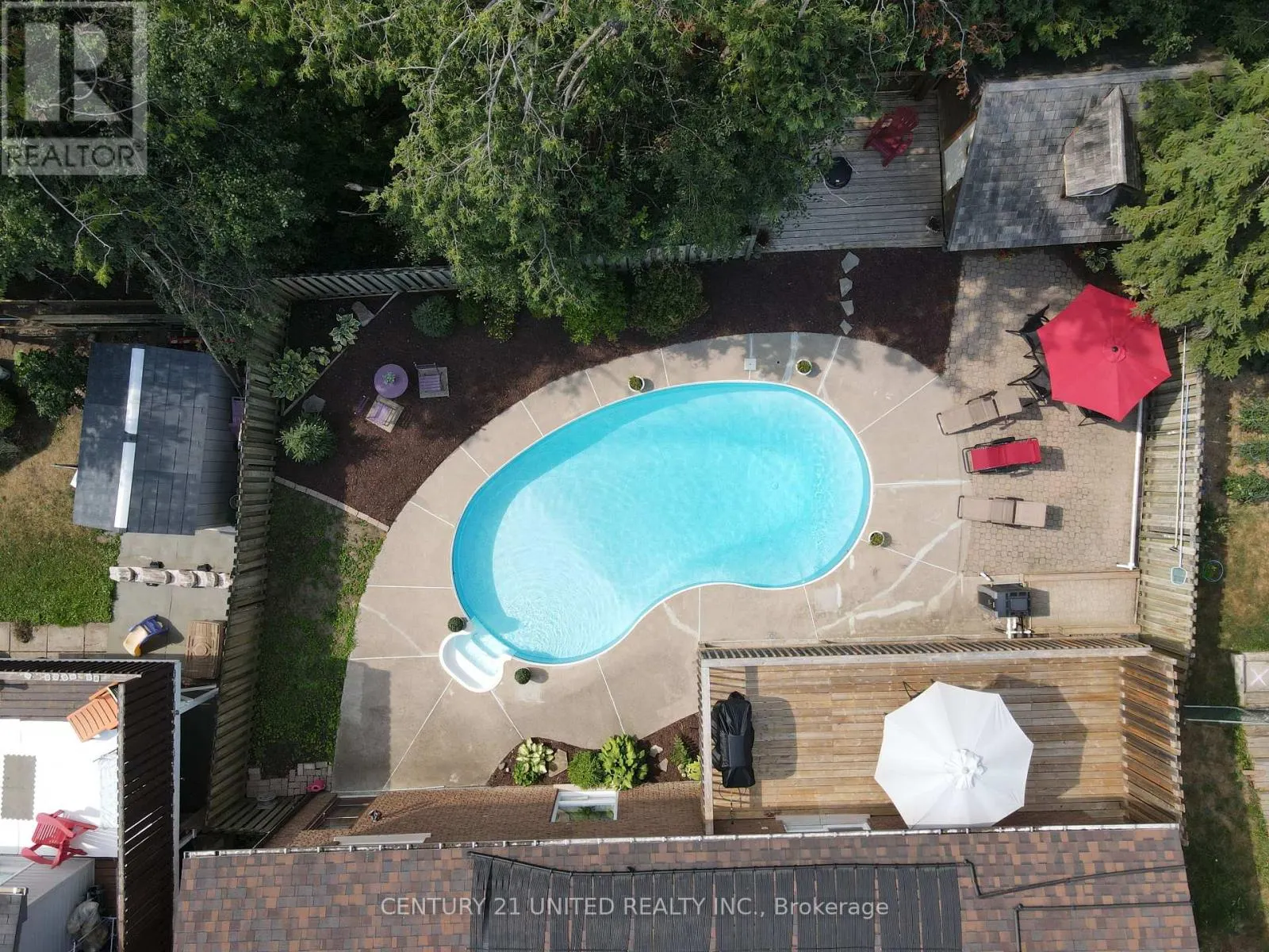 1600 REDWOOD DRIVE