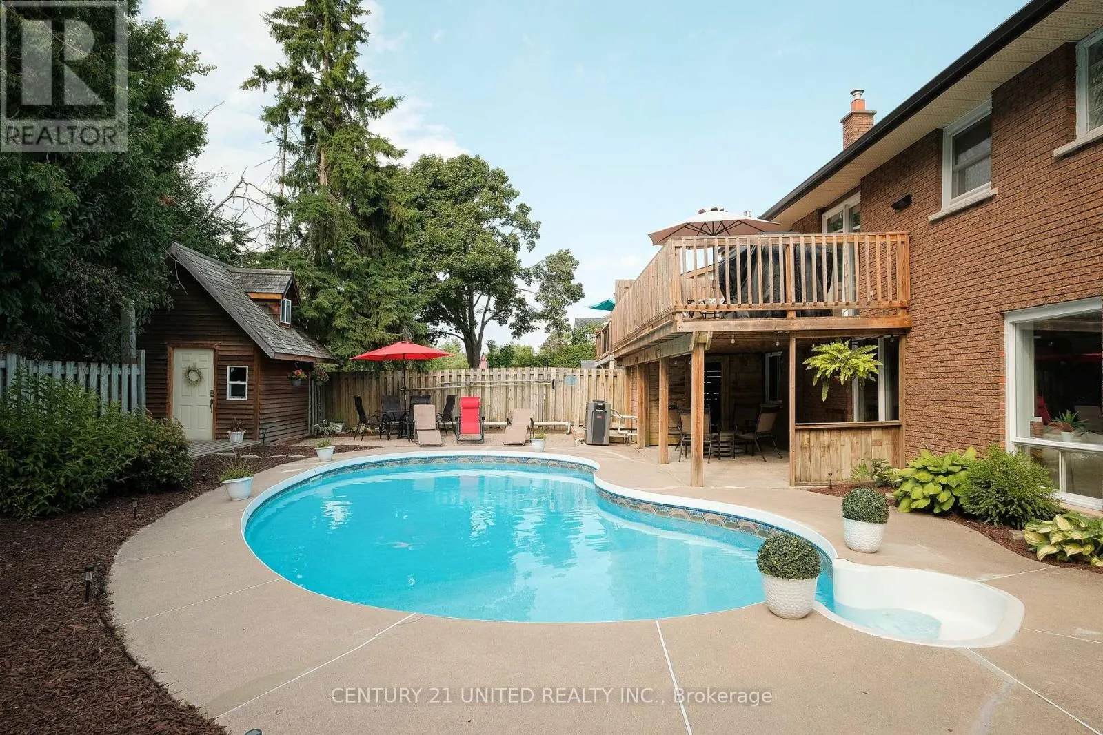 1600 REDWOOD DRIVE