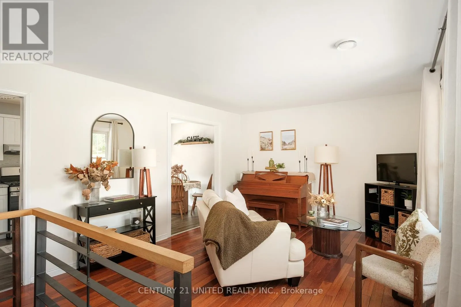 1600 REDWOOD DRIVE