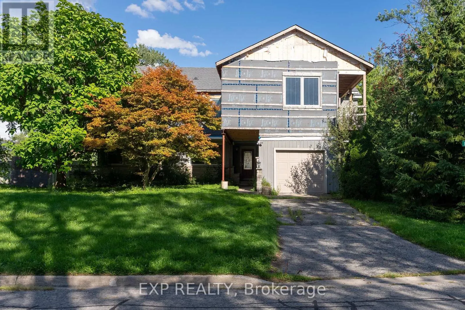 6 ROSEMOUNT DRIVE