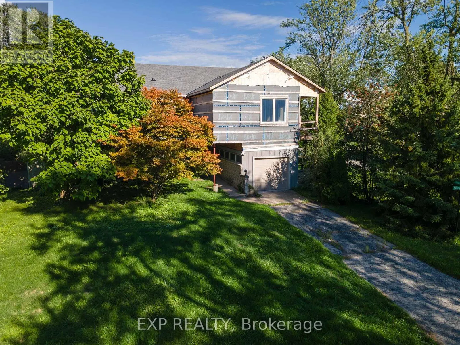 6 ROSEMOUNT DRIVE