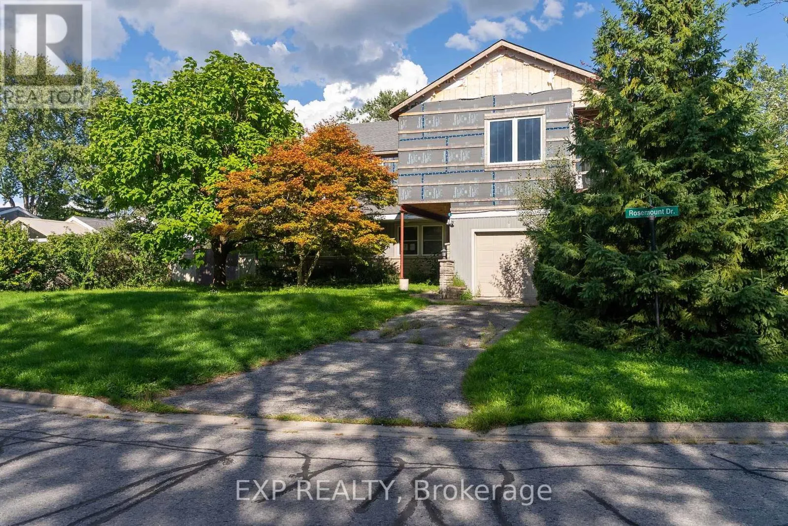 6 ROSEMOUNT DRIVE