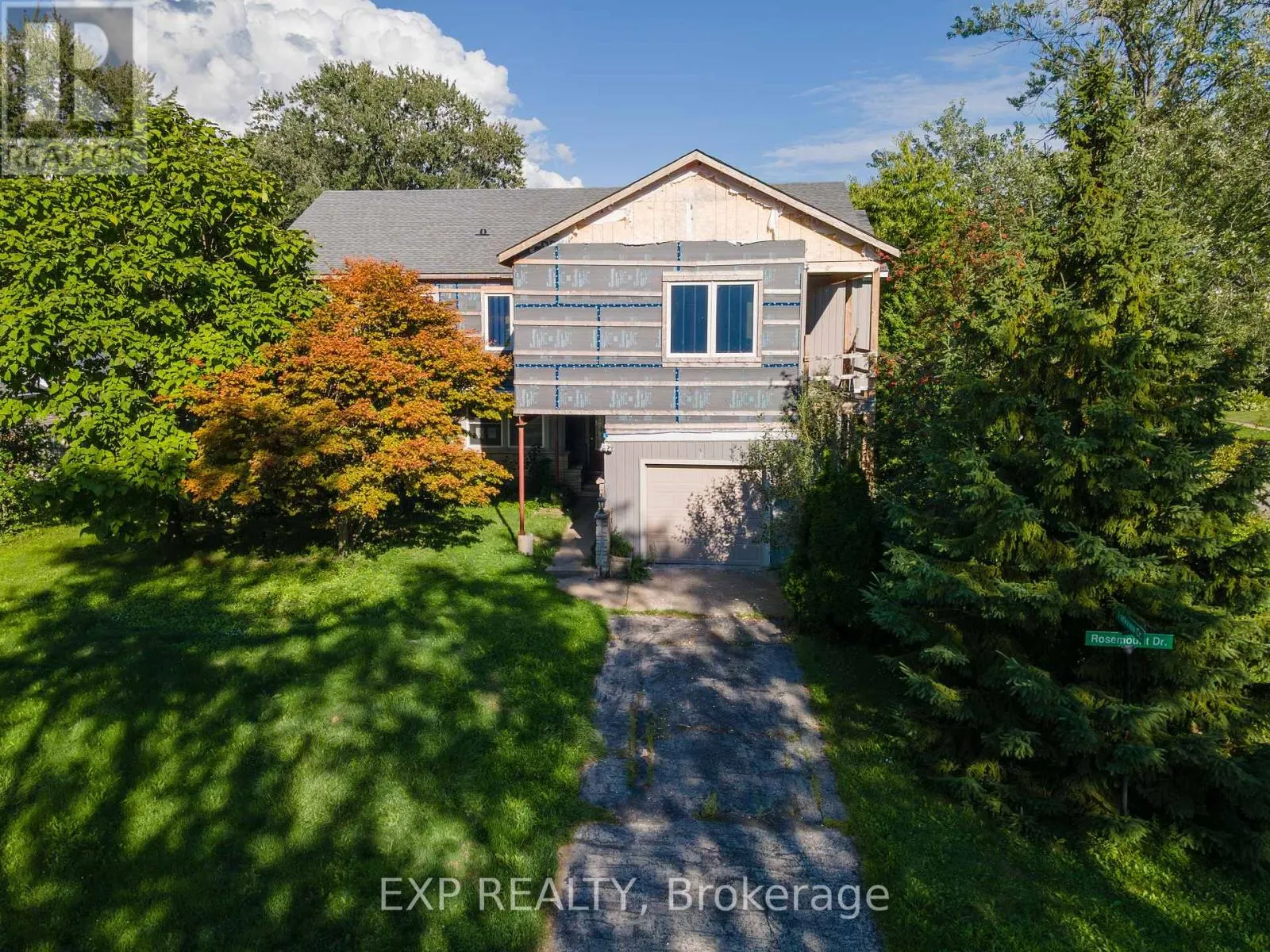 6 ROSEMOUNT DRIVE