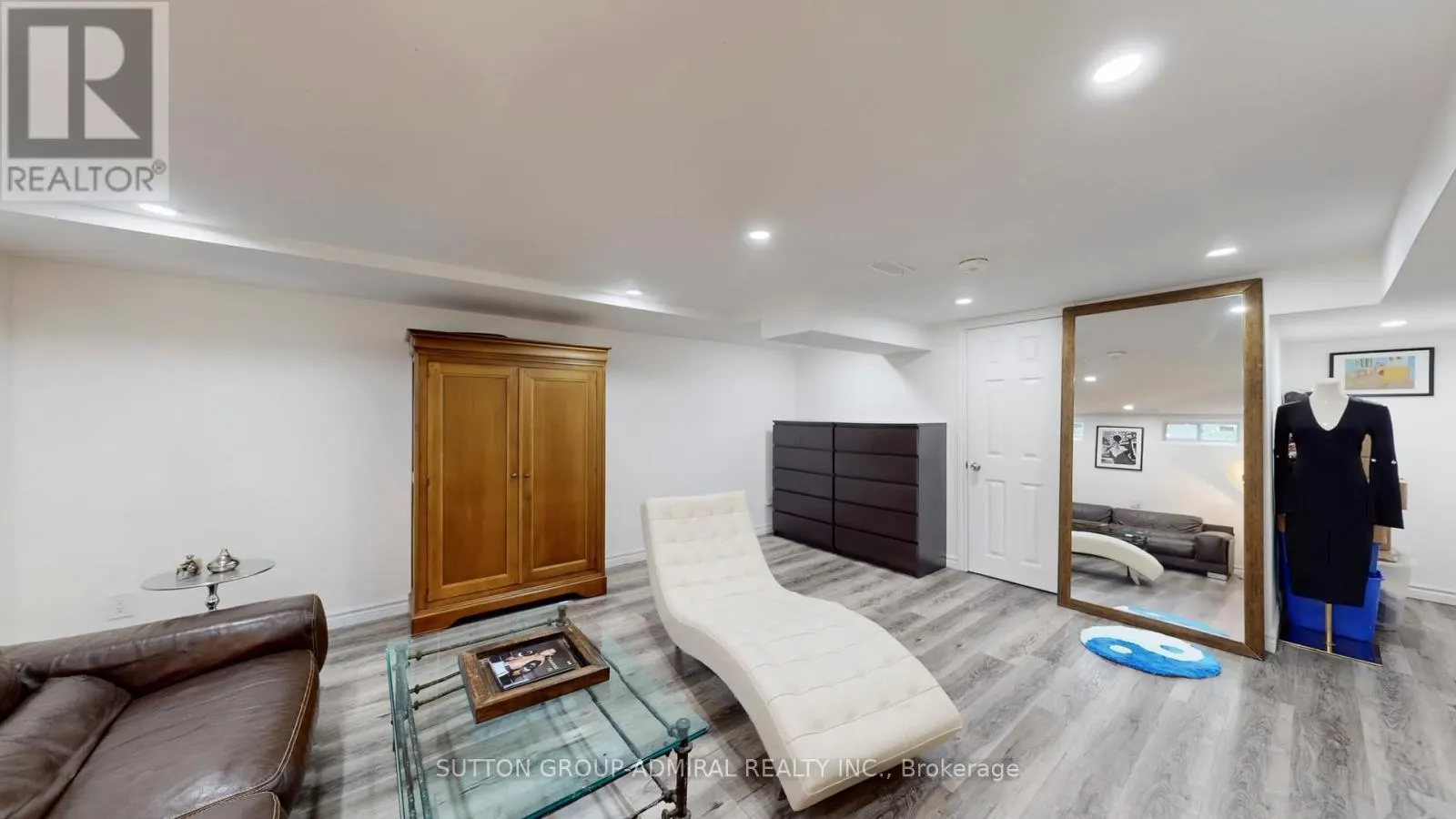 9767 NIAGARA RIVER PARKWAY