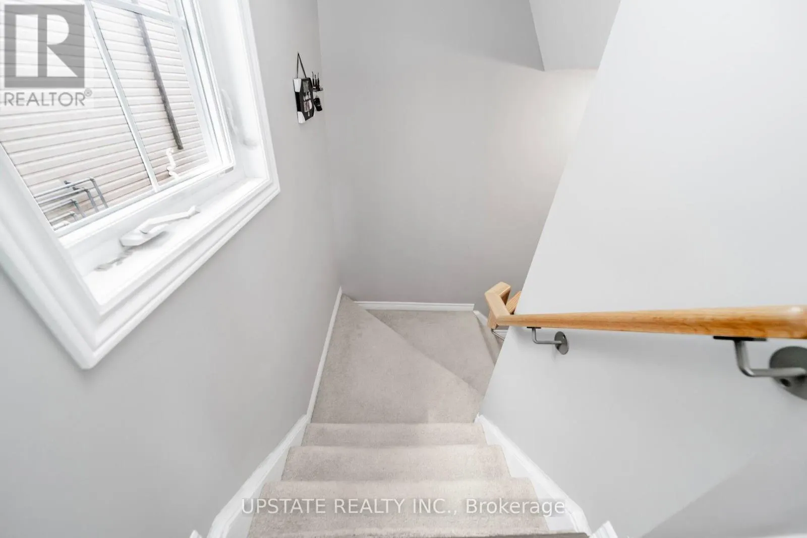 83 - 701 HOMER WATSON BOULEVARD