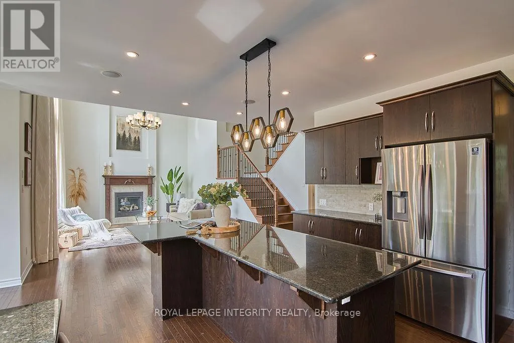 904 NETTLESHIP COURT