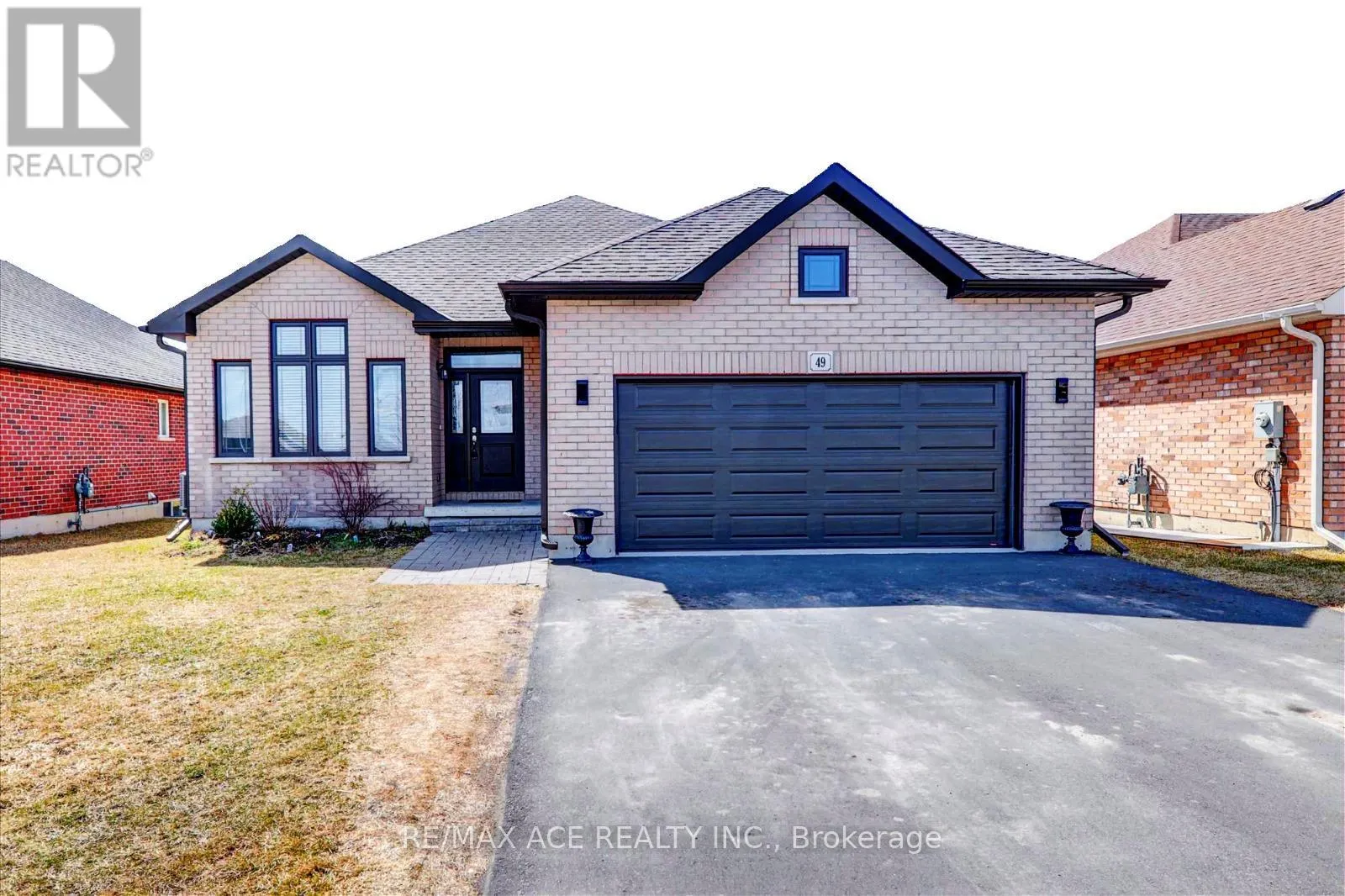 49 COVINGTON CRESCENT