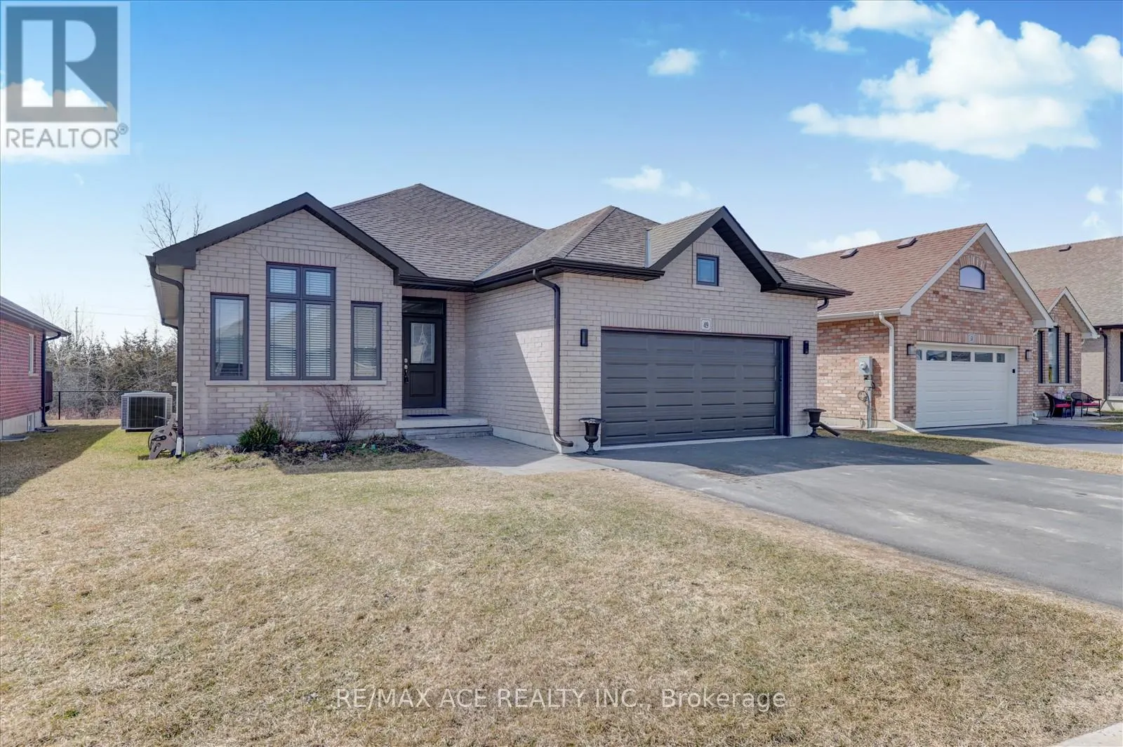 49 COVINGTON CRESCENT